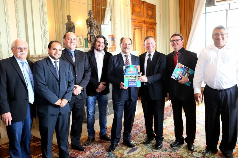 COMITIVA TRÊS-MAIENSE BUSCA PLEITOS NA CAPITAL DO ESTADO